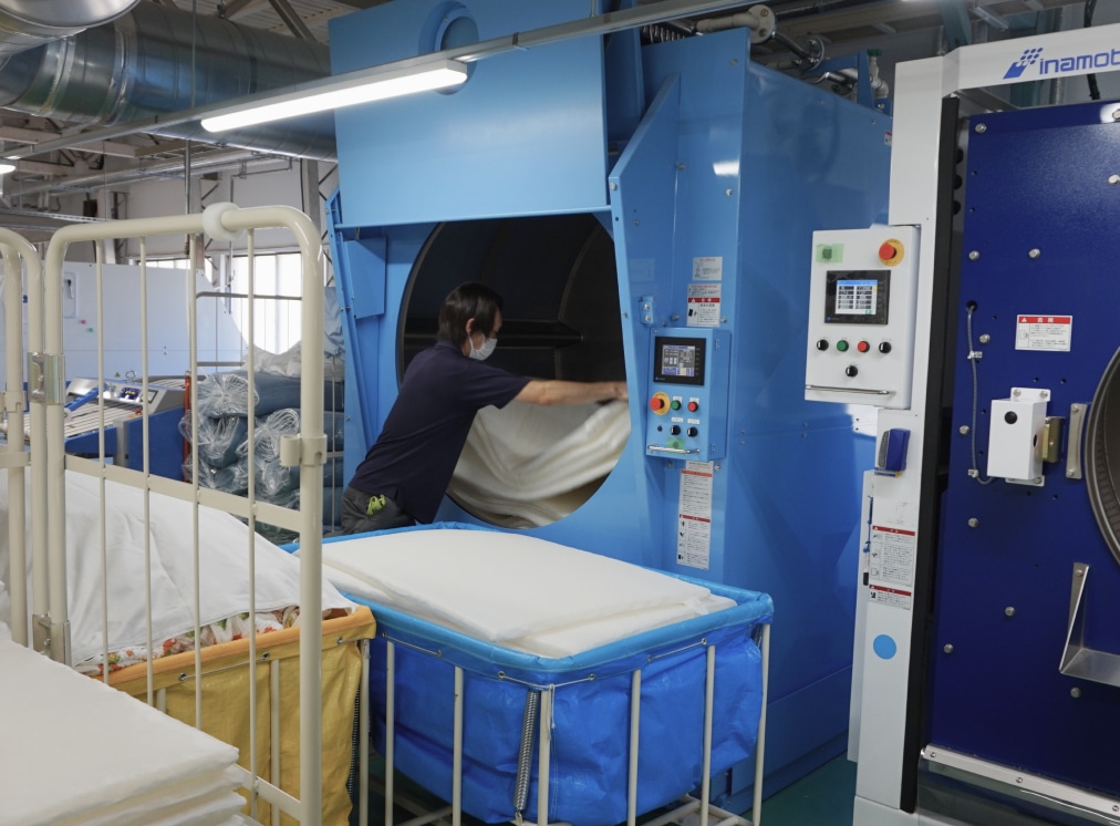 株式会社エビヌマの自社クリーニング工場